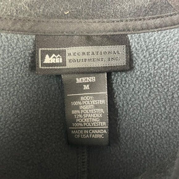 REI Gray and Black full zip long sleeve fleece jacket.  Men's size Medium - Picture 4 of 8